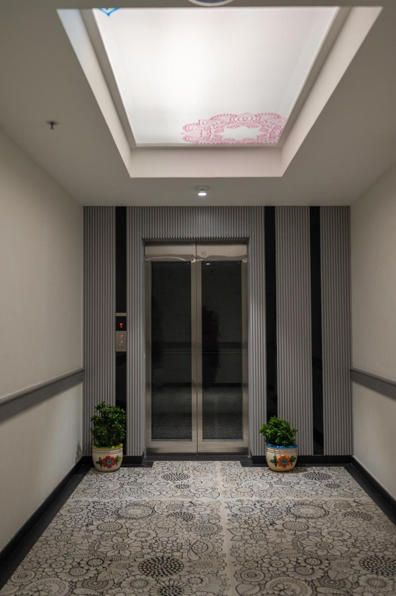 Zibe Luxe Kakinada By Grt Hotels Exterior foto